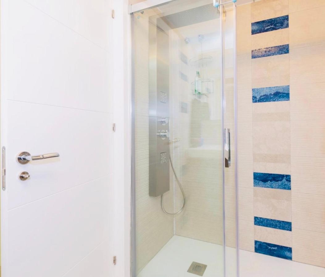 La Carihuela Lux Apartment Torremolinos Buitenkant foto